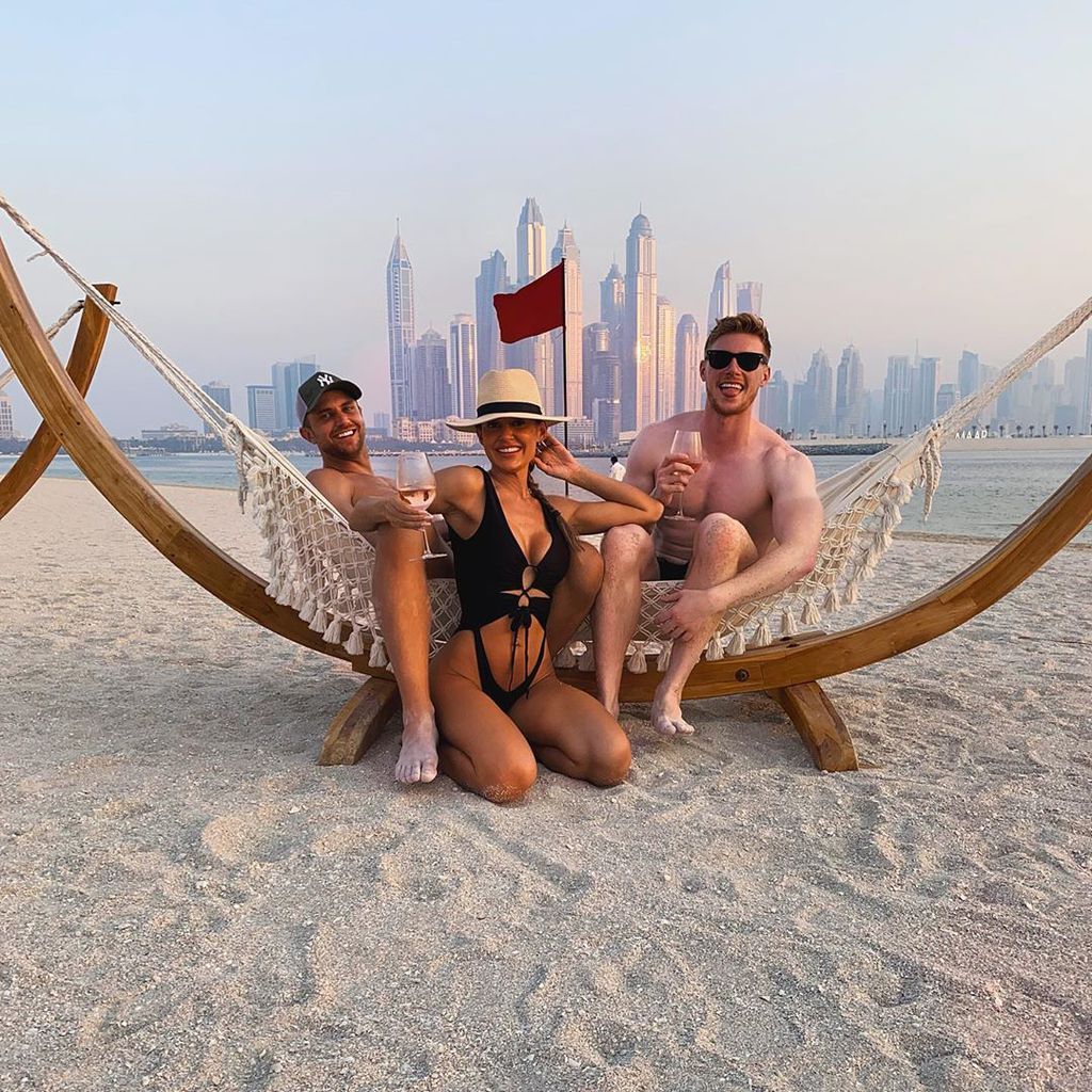 Kris Mochrie und Max Parker mit einer Freundin