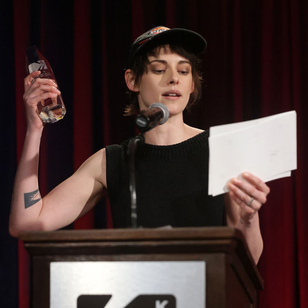 Kristen Stewart spricht bei den Kodak Film Awards in Los Angeles