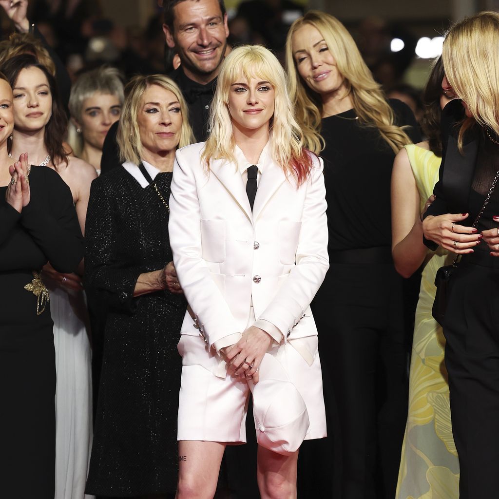 Kristen Stewart und der  "The Chronology of Water"-Cast in Cannes, 2025