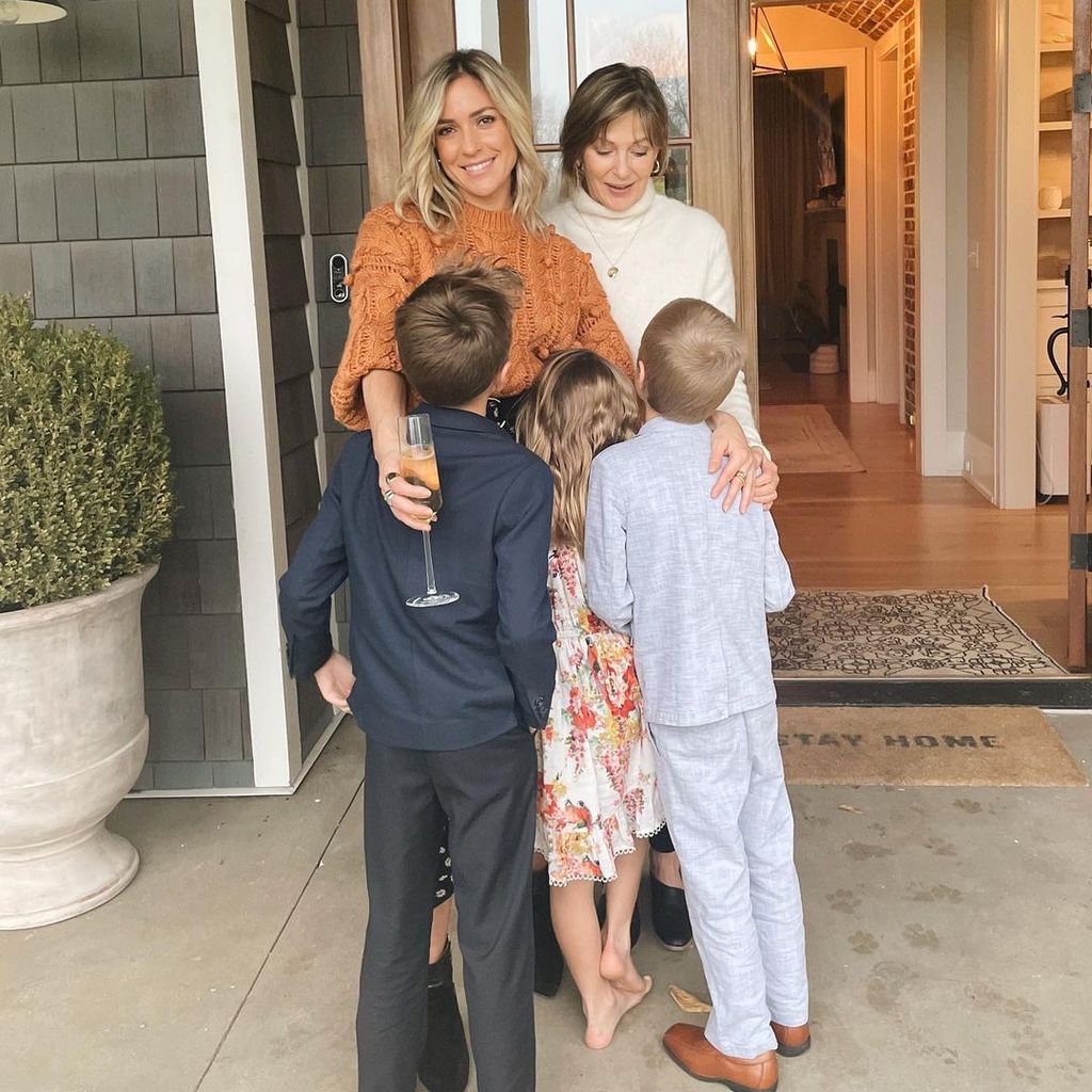 Kristin Cavallari mit ihrer Mutter und ihren drei Kindern