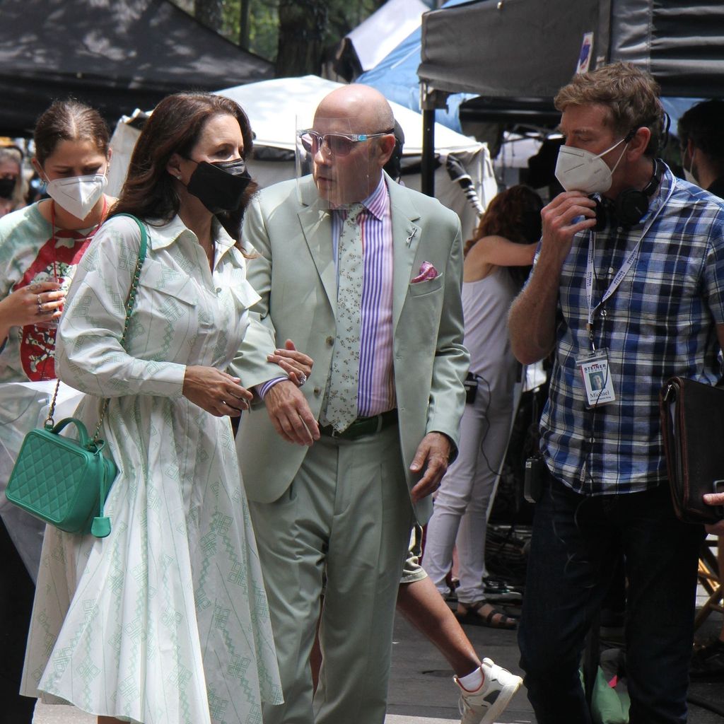 Kristin Davis und Willie Garson am Set von "And Just Like That ..."
