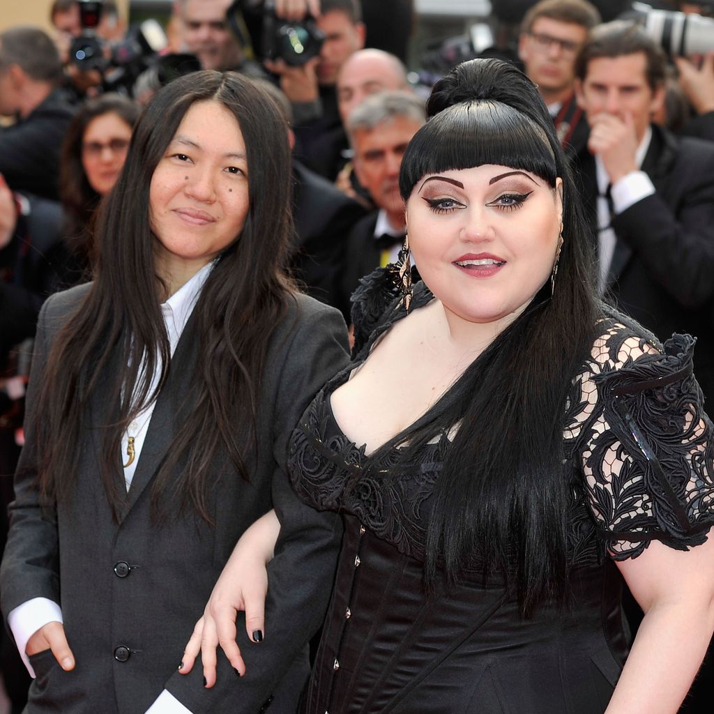 Kristin Ogata und Beth Ditto im Mai 2012 in Frankreich