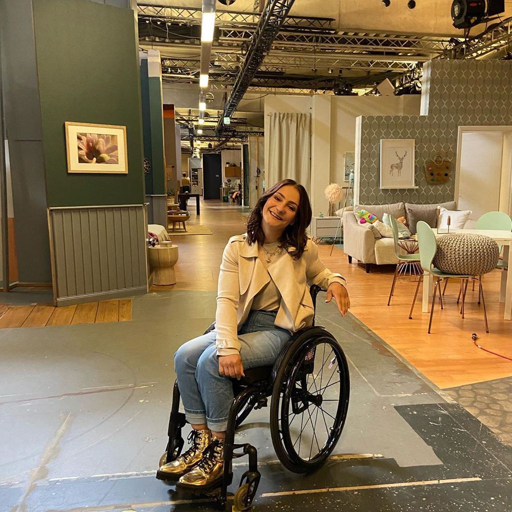 Kristina Vogel am Set von "Rote Rosen" im Jahr 2020