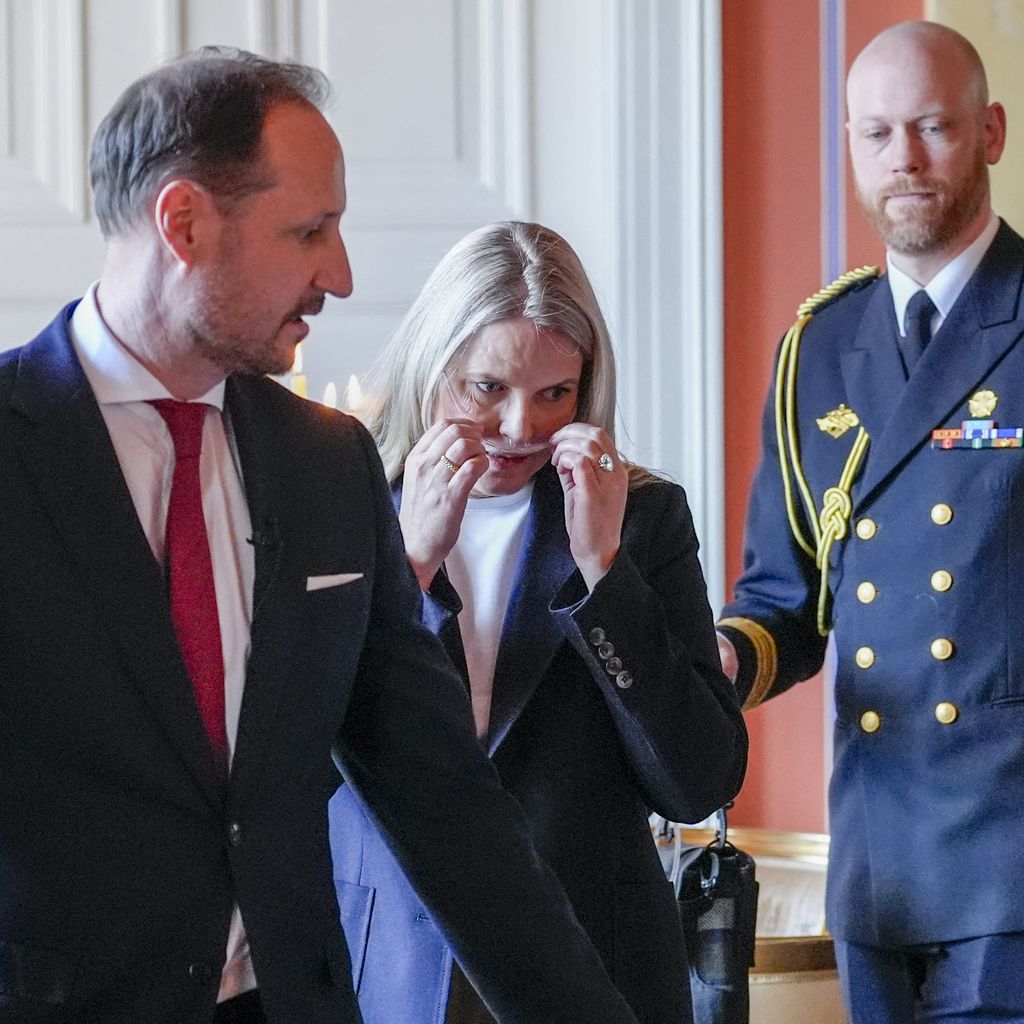 Kronprinz Haakon und Kronprinzessin Mette-Marit bei einem Empfang für Norwegens Paralympics-Athleten im Palast, 10. April 2026