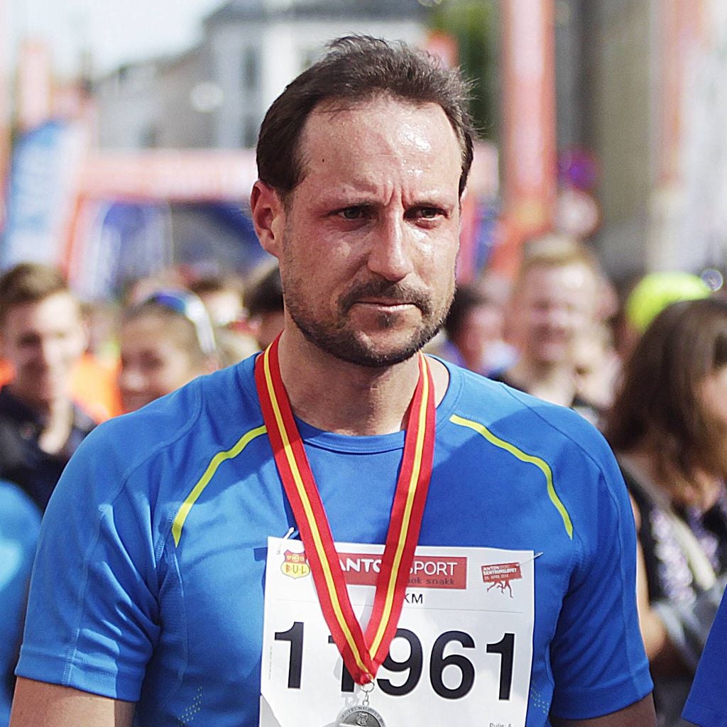 Kronprinz Haakon von Norwegen nach dem Lauf beim Sentrumsløpet in Oslo am 26. April 2014