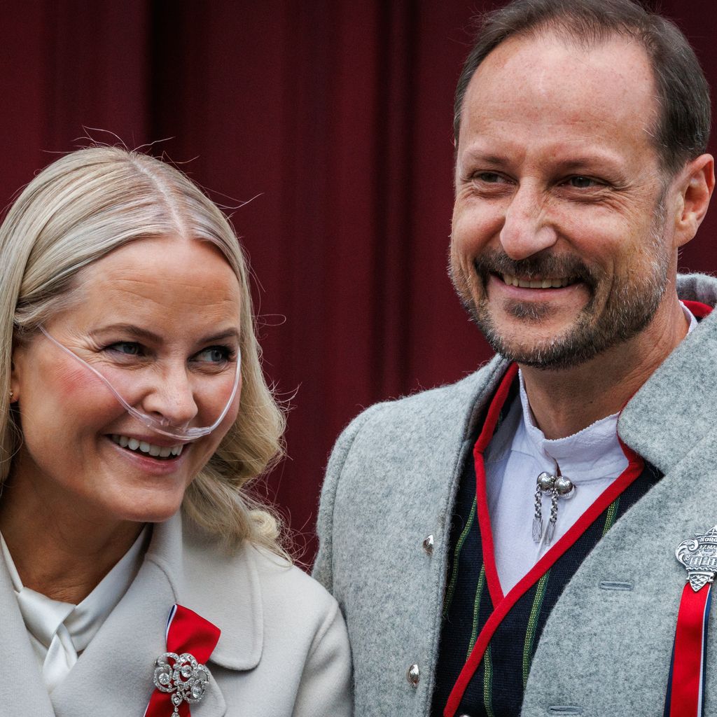 Kronprinzessin Mette-Marit und Kronprinz Haakon feiern den norwegischen Verfassungstag in Skaugum