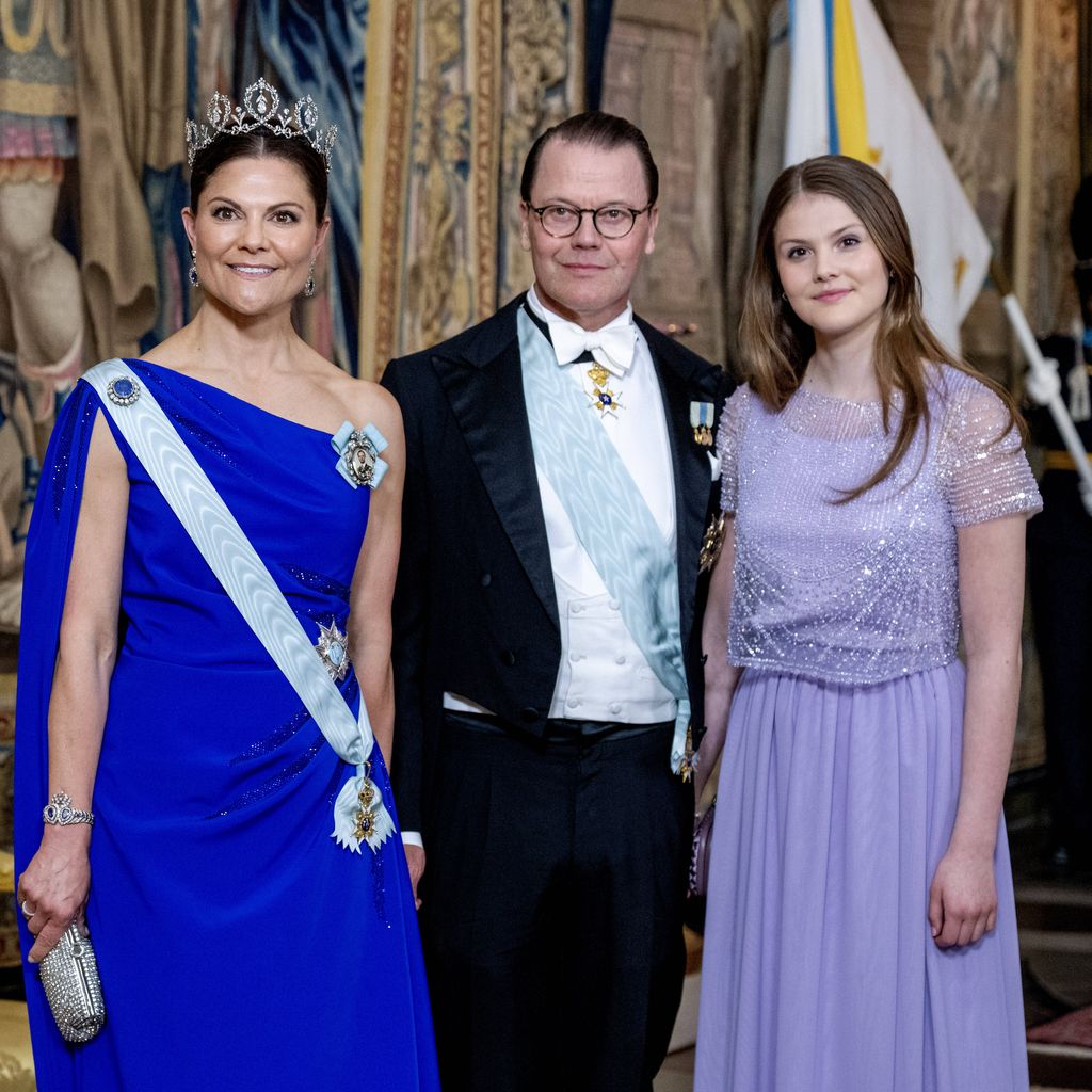 Kronprinzessin Victoria, Prinz Daniel und Prinzessin Estelle beim Galadinner zum 80. Geburtstag von König Carl Gustaf in Stockholm