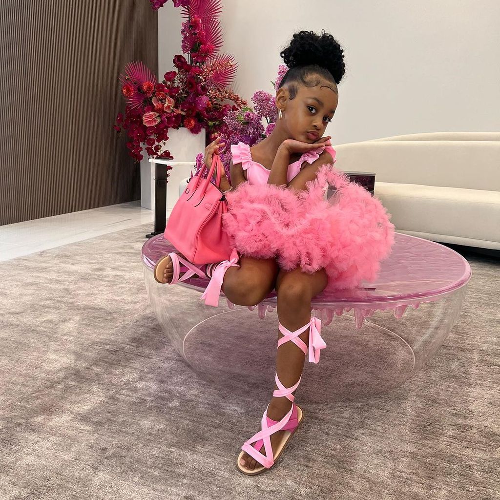 Kulture Kiari Cephus, Tochter von Cardi B