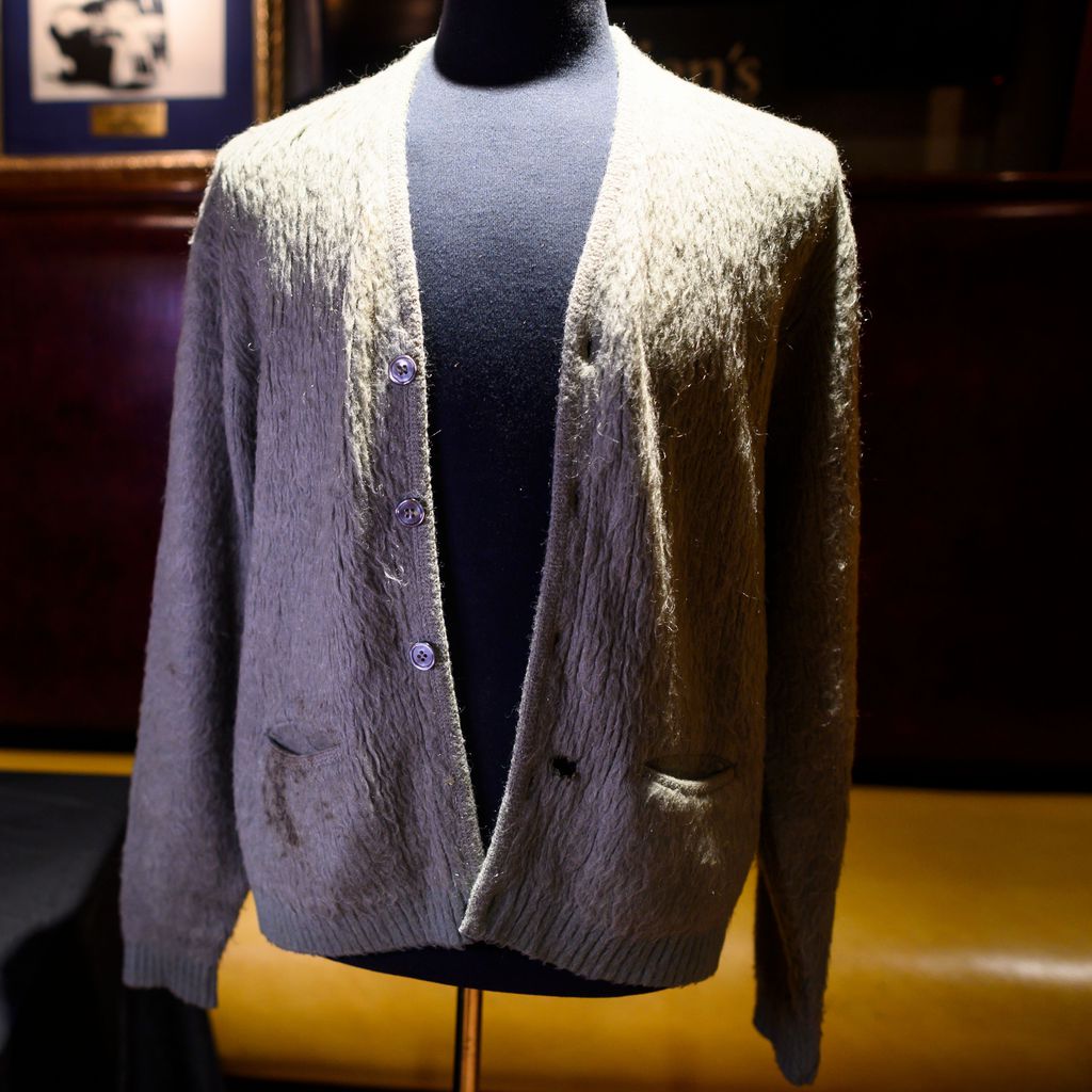 Kurt Cobains Strickjacke