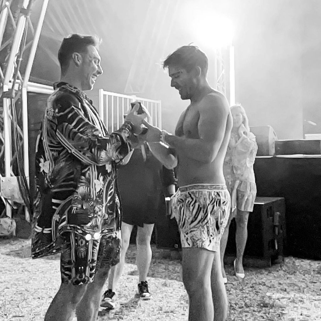 Kurt Roberts und Hugh Sheridan bei ihrem Heiratsantrag
