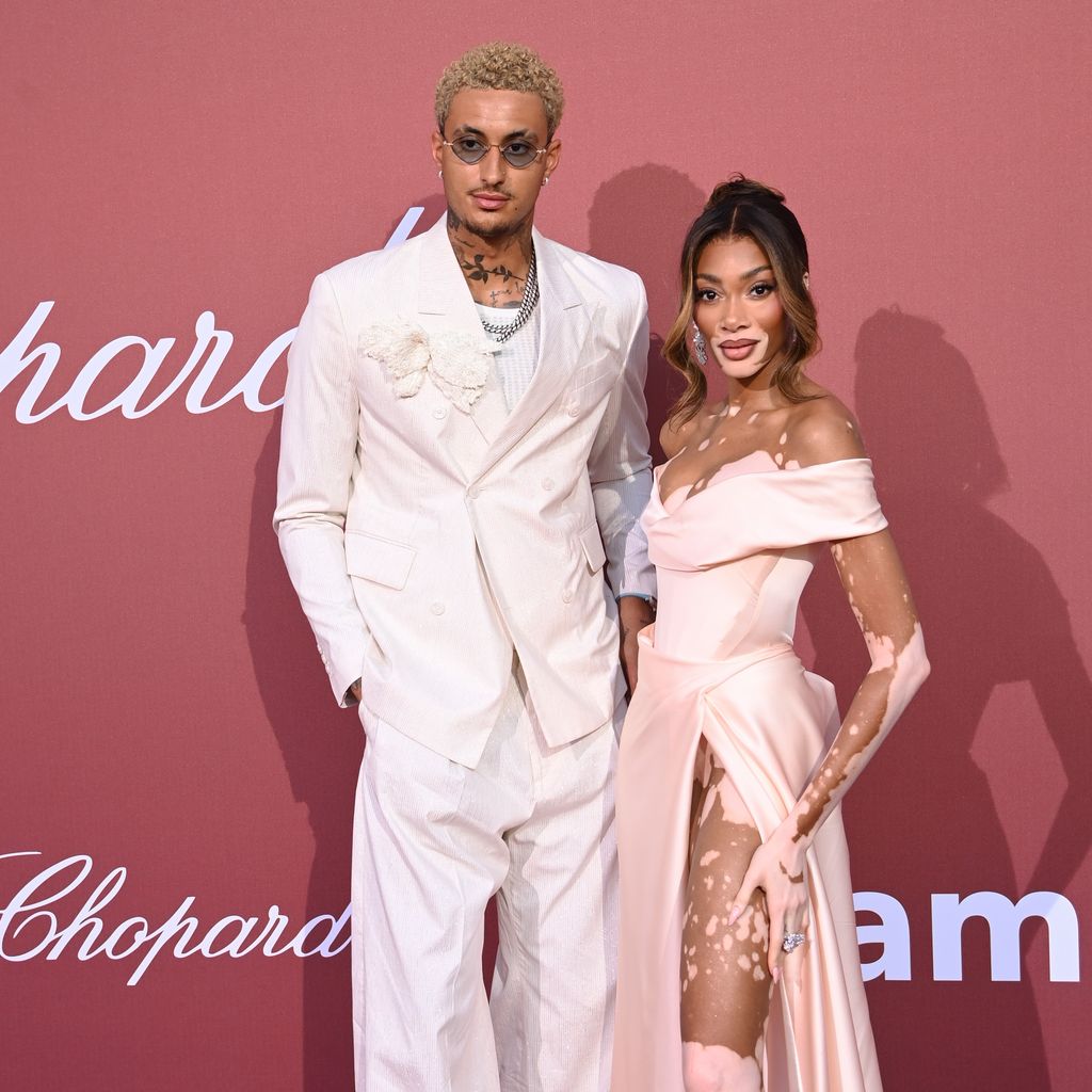 Kyle Kuzma und Winnie Harlow auf der amfAR Gala 2024