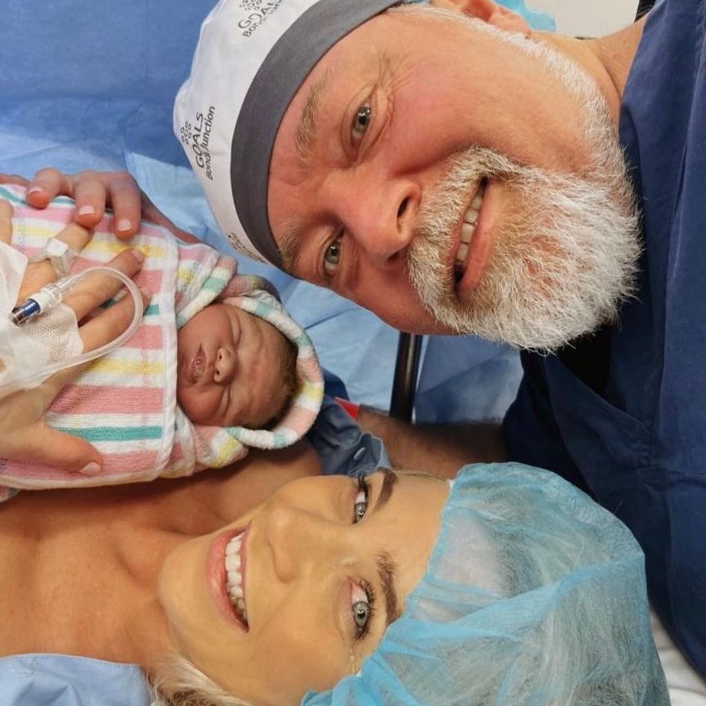 Kyle Sandilands und Tegan Kynaston mit ihrem Sohn Otto