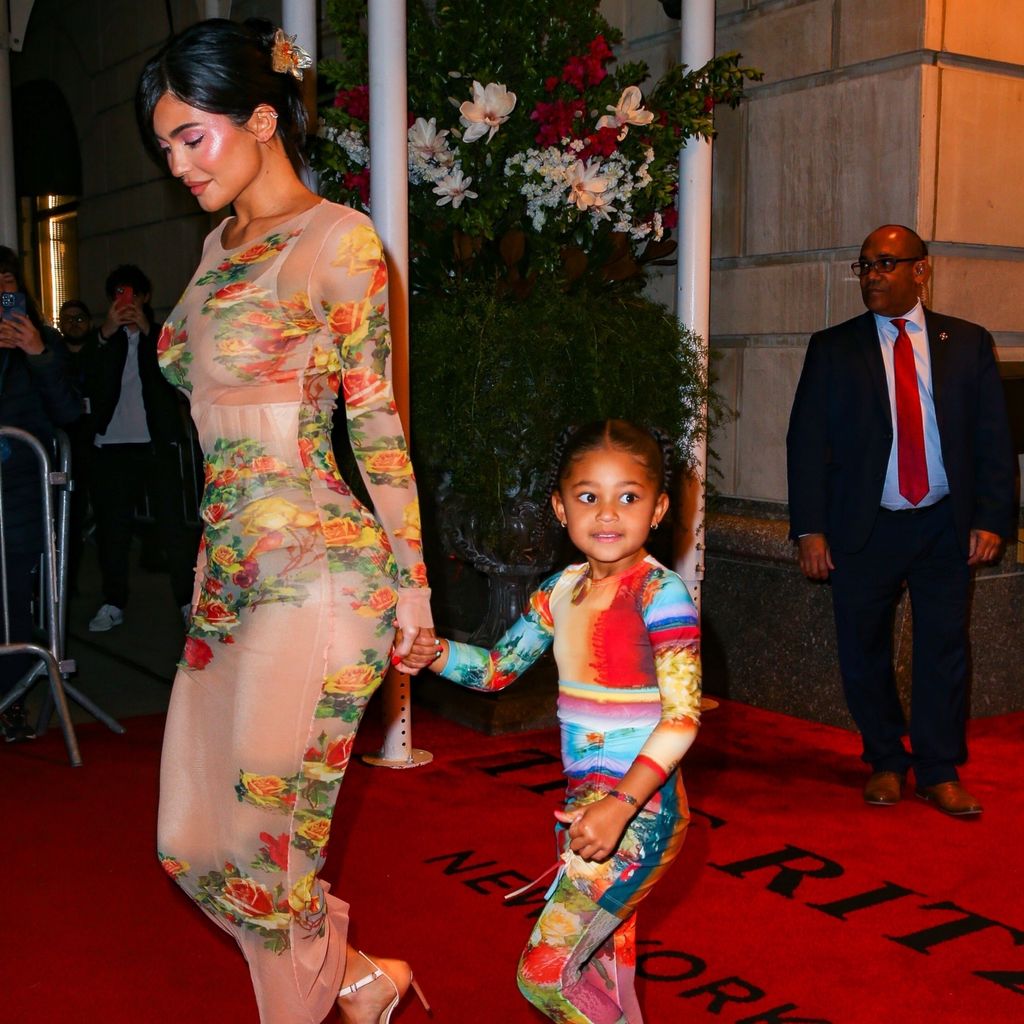 Kylie Jenner mit ihrer Tochter Stormi, Mai 2023