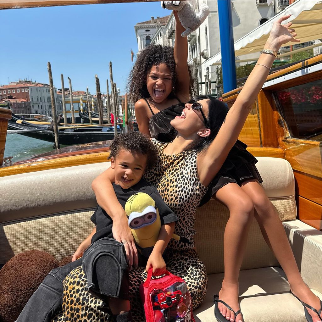 Kylie Jenner mit ihren Kids Stormi und Aire in Venedig