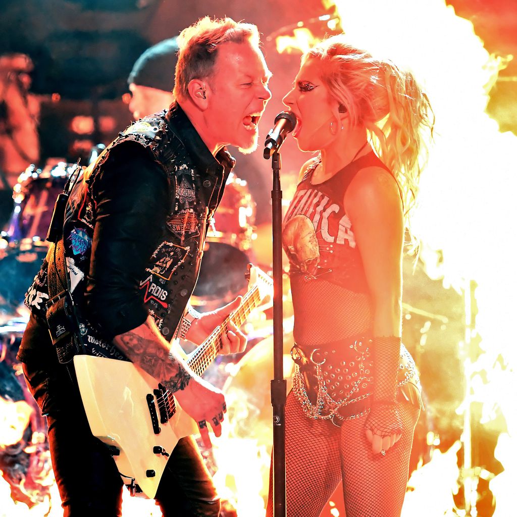 Lady Gaga bei ihrem Auftritt mit Metallica