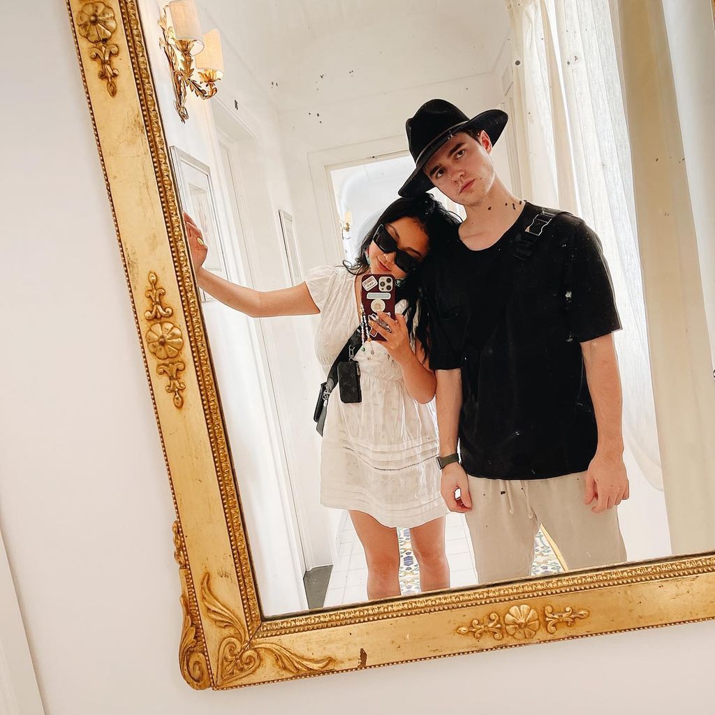 Lana Condor und Anthony De La Torre im August 2021