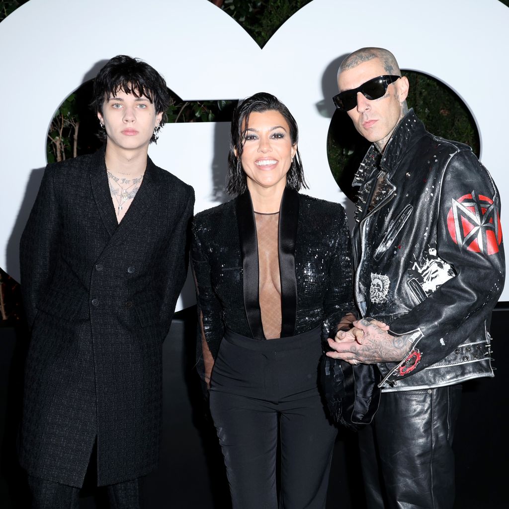 Landon Barker, Kourtney Kardashian und Tavis Barker (v.l.n.r.), 2022