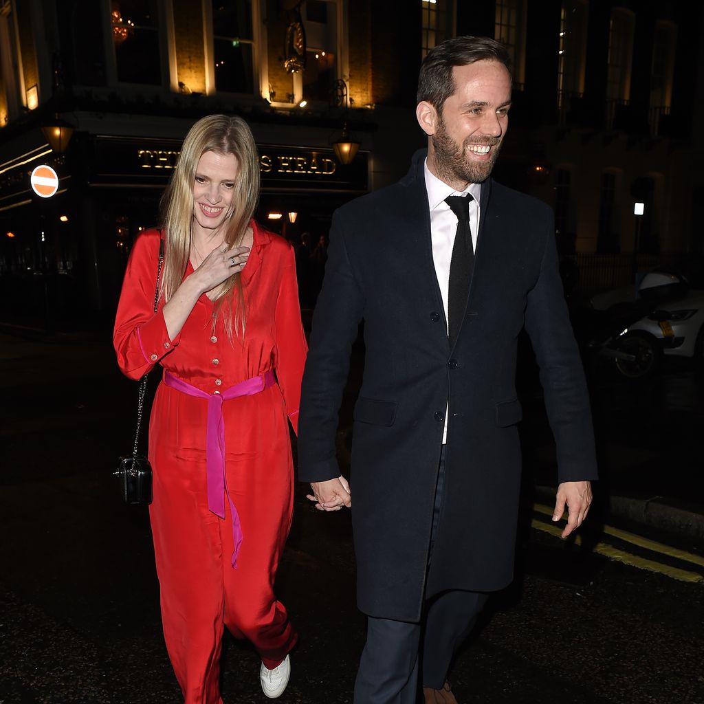 Lara Stone und ihr Verlobter David Grievson