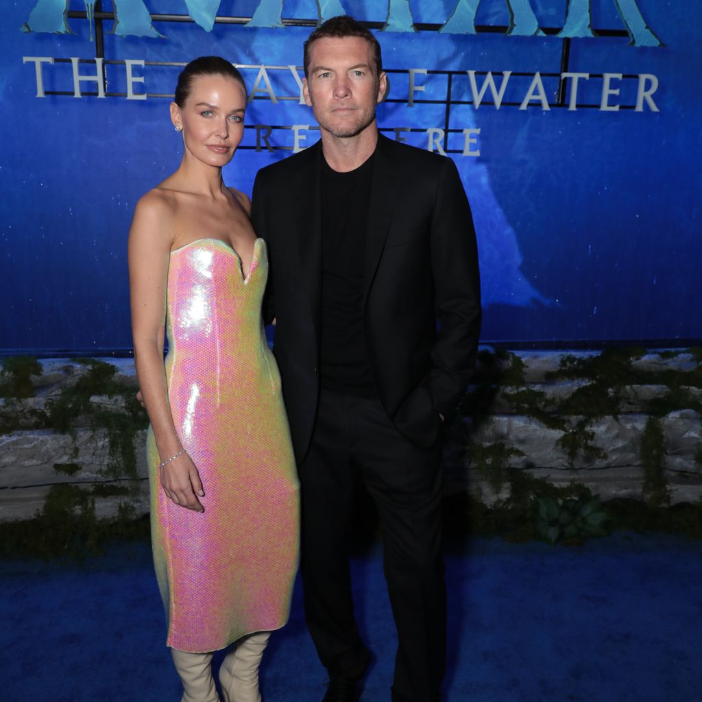 Lara und Sam Worthington bei der US-Premiere von "Avatar: The Way of Water"