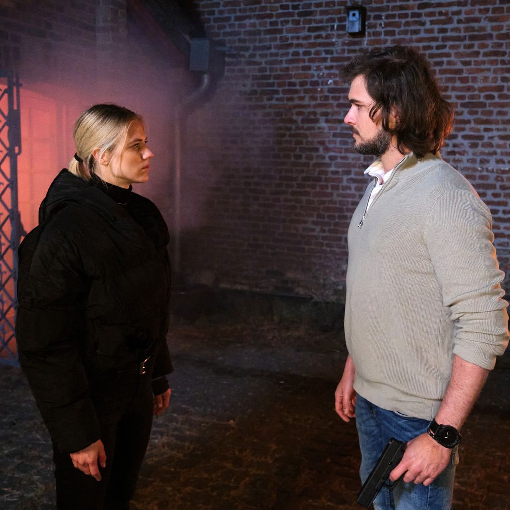 Larissa Marolt und Diego Carlos Seyfarth als Fiona und David bei "Unter uns"