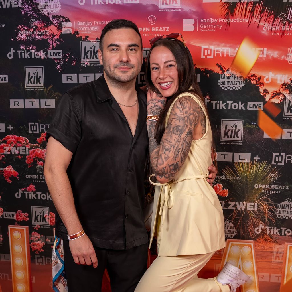 Lars Steinhöfel und Sandra Sicora bei der Premiere von "Kampf der Reality Allstars" 2026 in der Flora Köln