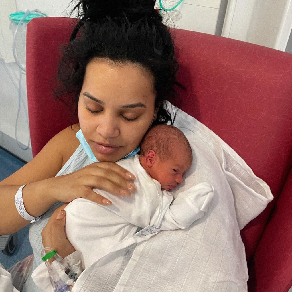 Lateysha Grace und ihre Tochter Layke im März 2022