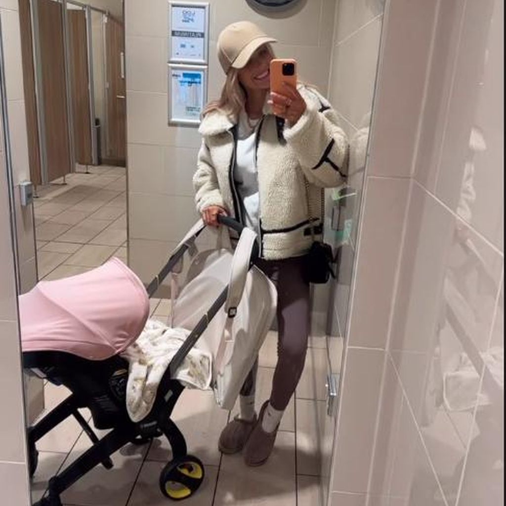 Laura Anderson mit ihrem Baby, Oktober 2023