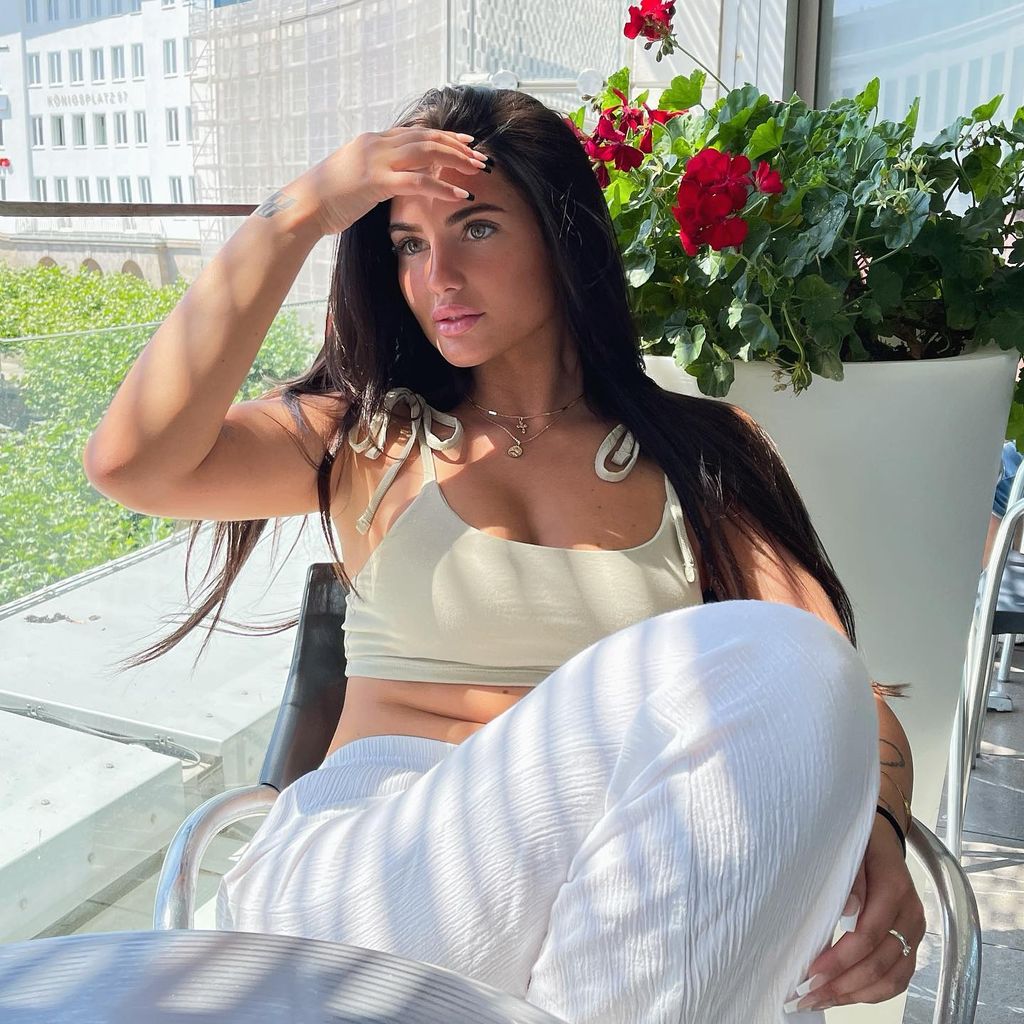 Laura Mania, "Ex on the Beach"-Bekanntheit