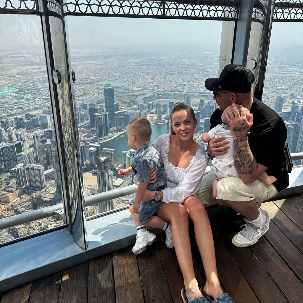 Laura Maria Rypa und Pietro Lombardi mit ihren Kindern, März 2025