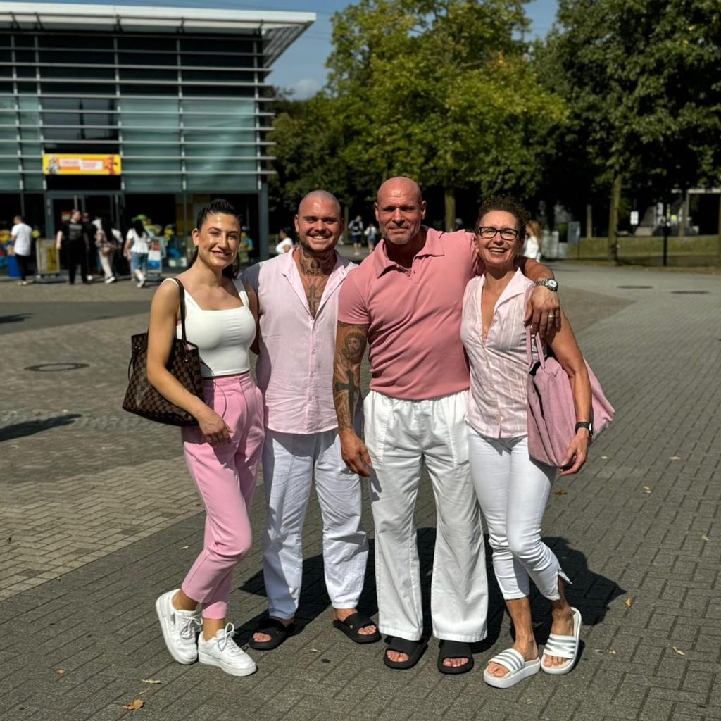 Nico, Thorsten und Alexandra Legat und Nicos Freundin Laura