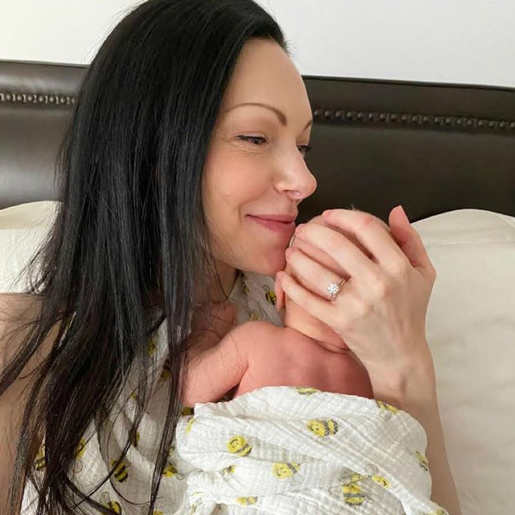 Laura Prepon mit ihrem Baby im April 2020