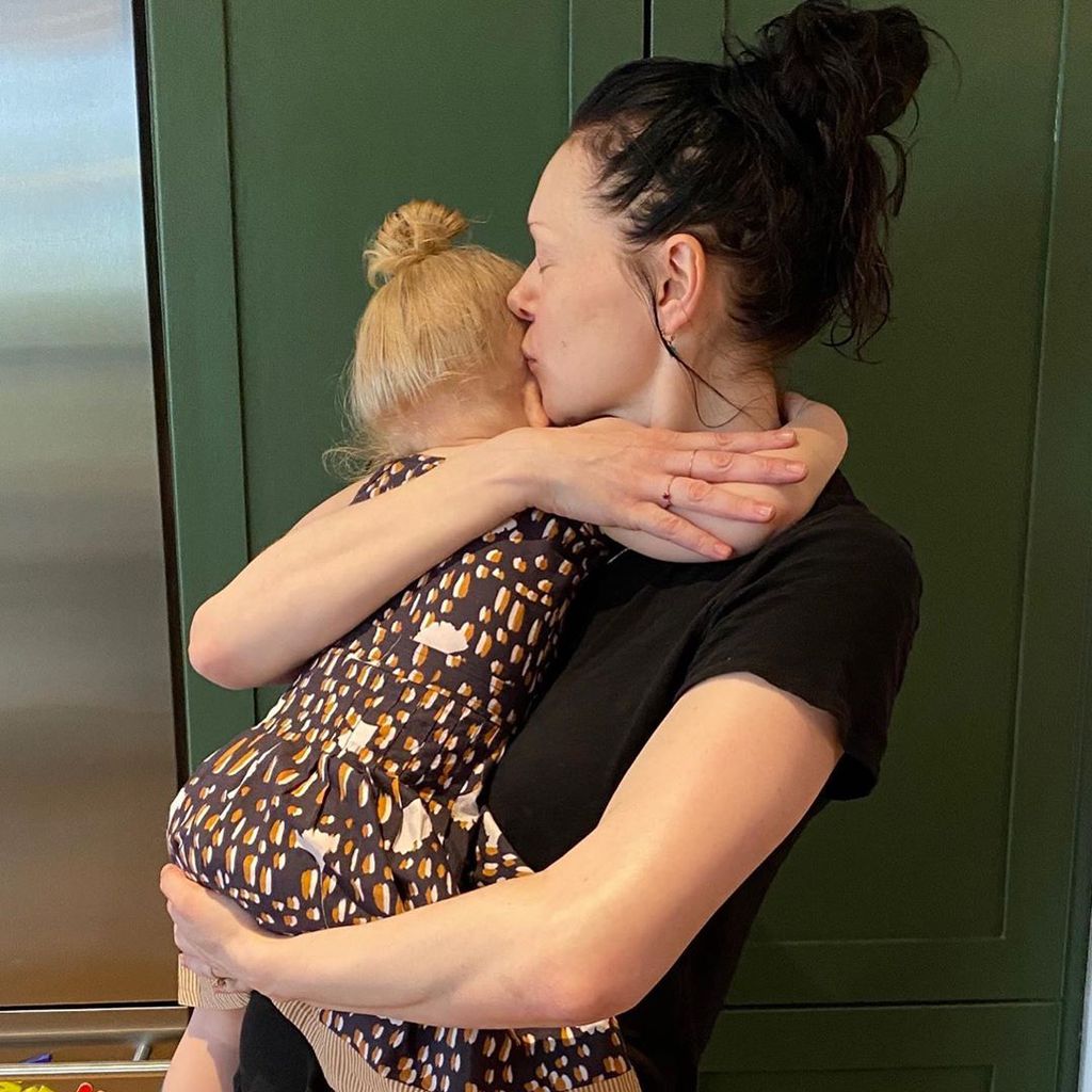 Laura Prepon mit ihrer Tochter Ella