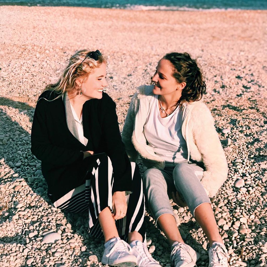 Laura und Amber van den Elzen