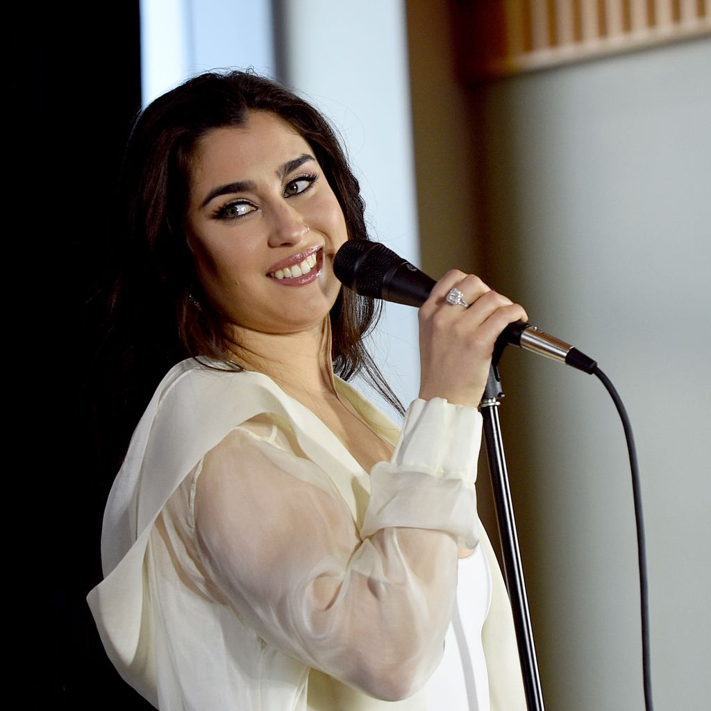 Lauren Jauregui beim Westwood One Radio Roundtable