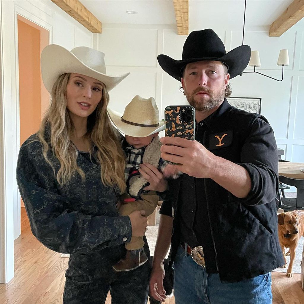 Lauren und Chris Lane mit ihrem Sohn Dutton
