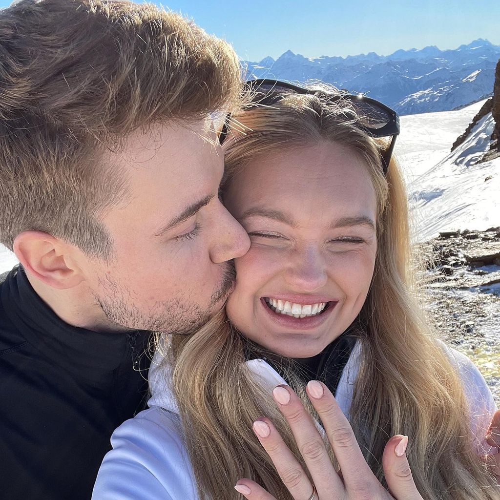 Laurens van Leeuwen und Romee Strijd im Januar 2022