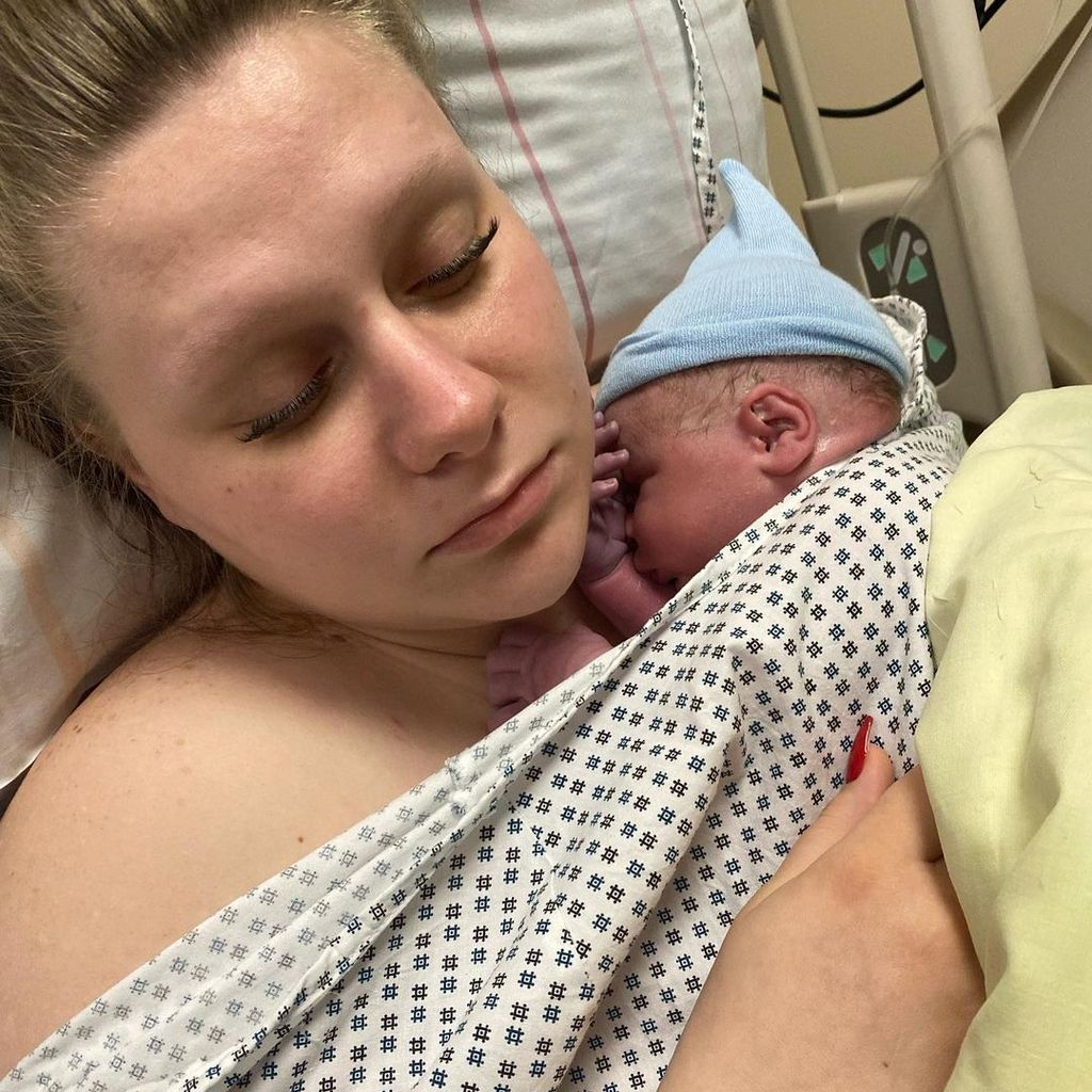 Lavinia Wollny mit ihrem Sohn