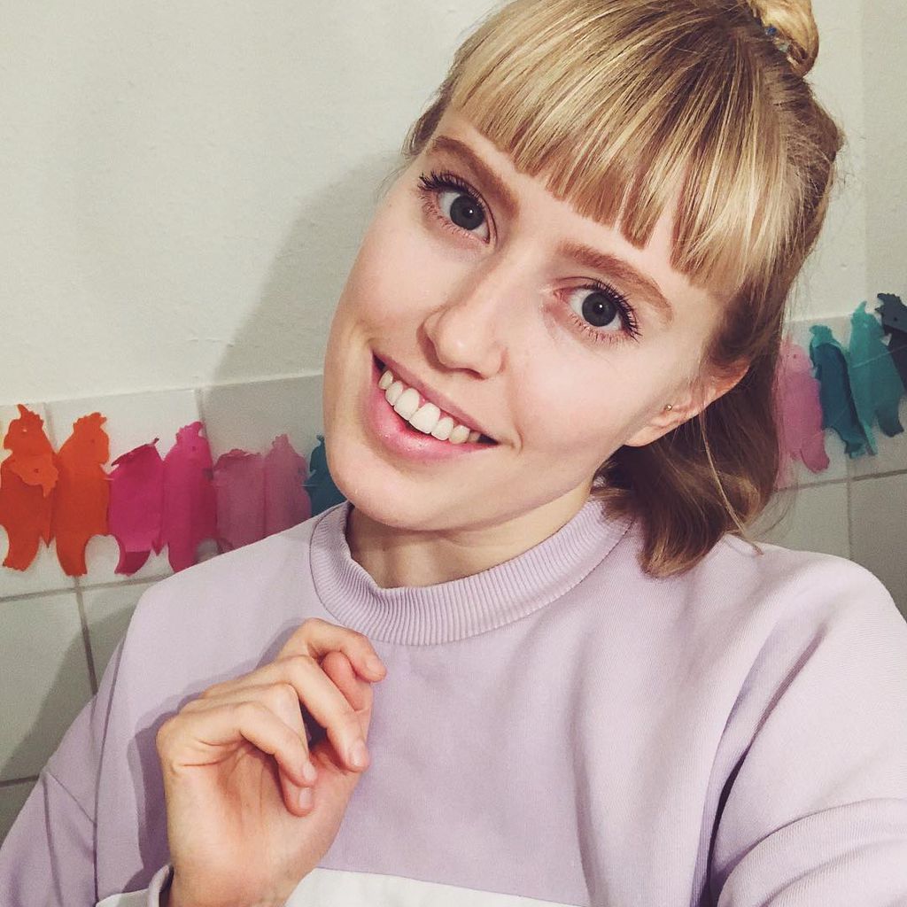 Sängerin LEA im November 2018