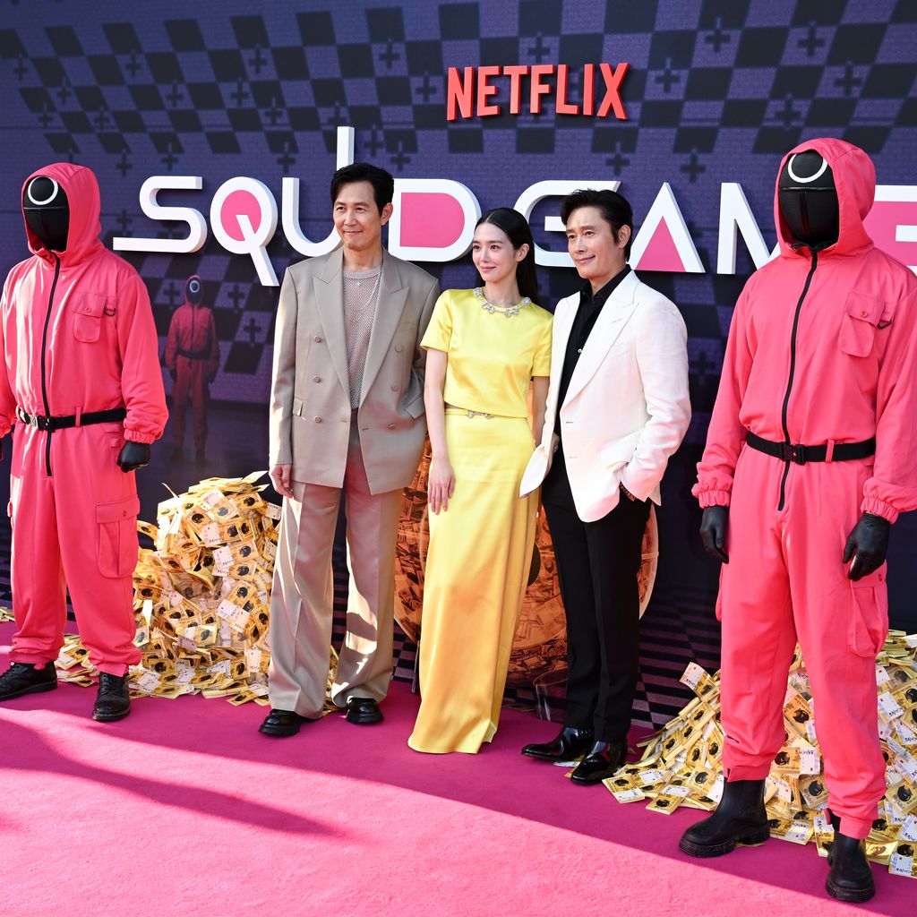 Lee Jung-Jae, Park Gyu-young und Lee Byung-hun im Juni 2025 in London