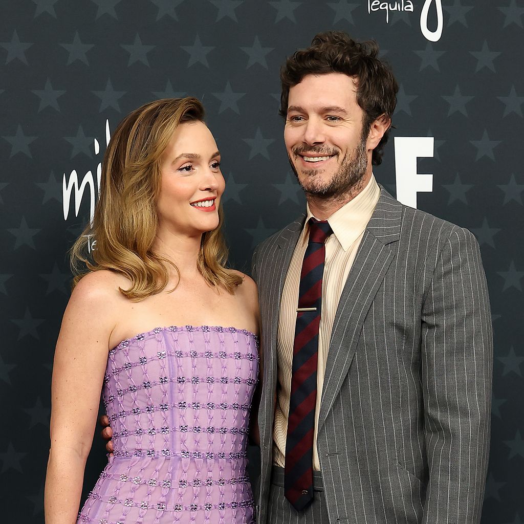 Leighton Meester und Adam Brody bei den Critics Choice Awards 2026 in Santa Monica