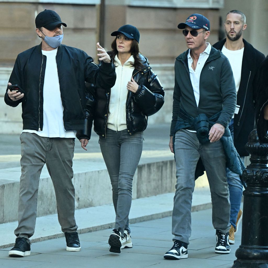 Leonardo DiCaprio mit Vittoria Ceretti und ihrer Familie in London