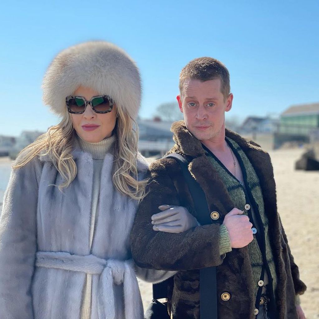 Leslie Grossman und Macaulay Culkin am "American Horror Story: Double Feature"-Set
