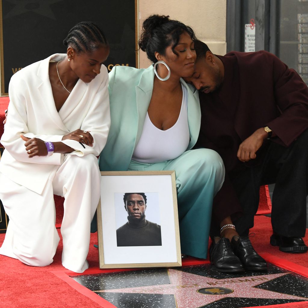 Letitia Wright, Taylor Simone Ledward und Michael B. Jordan bei der posthumen Hollywood-Walk-of-Fame-Ehrung für Chadwick Boseman, 2025