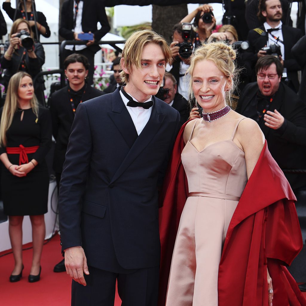 Levon Roan Thurman-Hawke und seine Mutter Uma Thurman