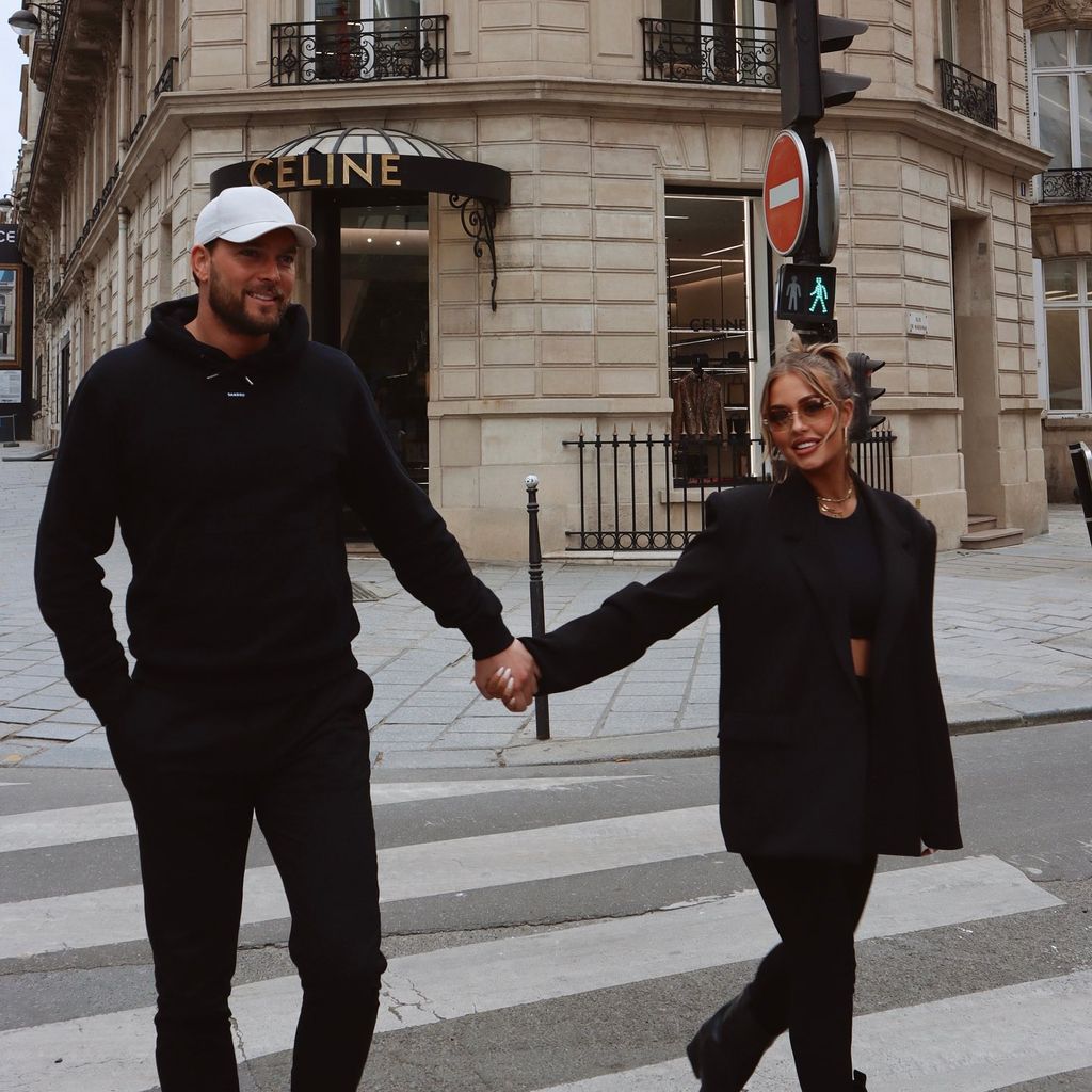 Lewis Burton und Lottie Tomlinson in Paris