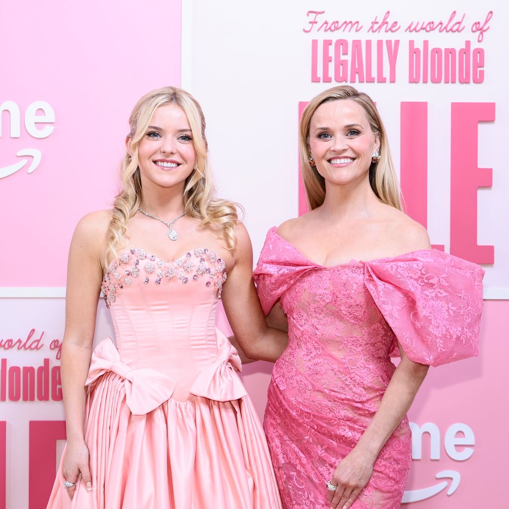 Bei der Premiere von "Elle" in New York: Lexi Minetree und Reese Witherspoon
