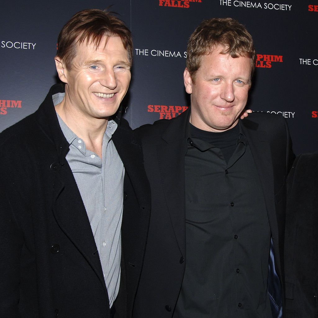 Liam Neeson, David Von Ancken und Pierce Brosnan im Jahr 2007