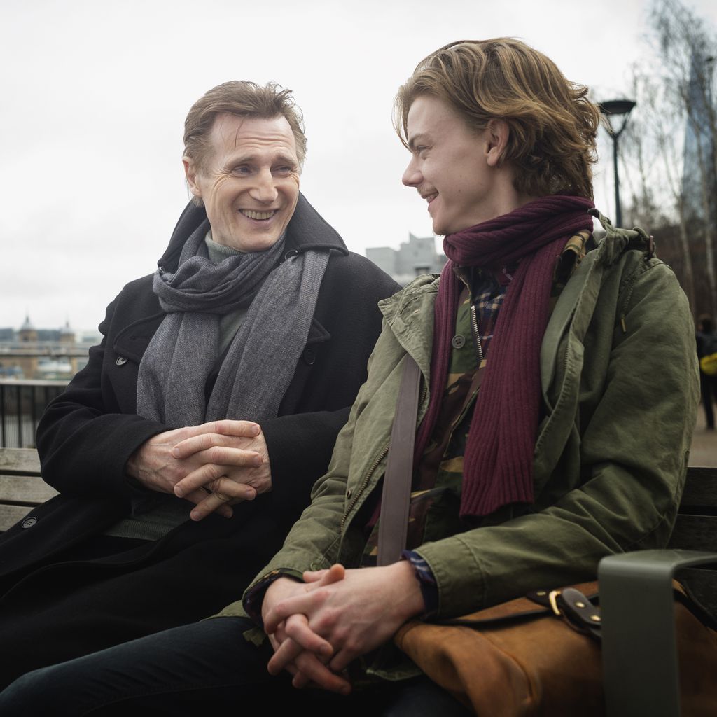 Liam Neeson und Thomas Brodie-Sangster