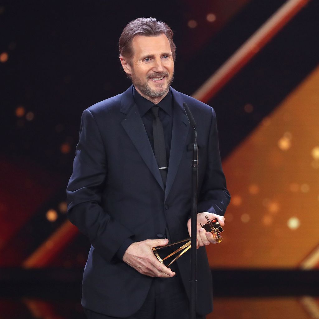 Liam Neeson während seiner Dankesrede bei der Goldenen Kamera 2018