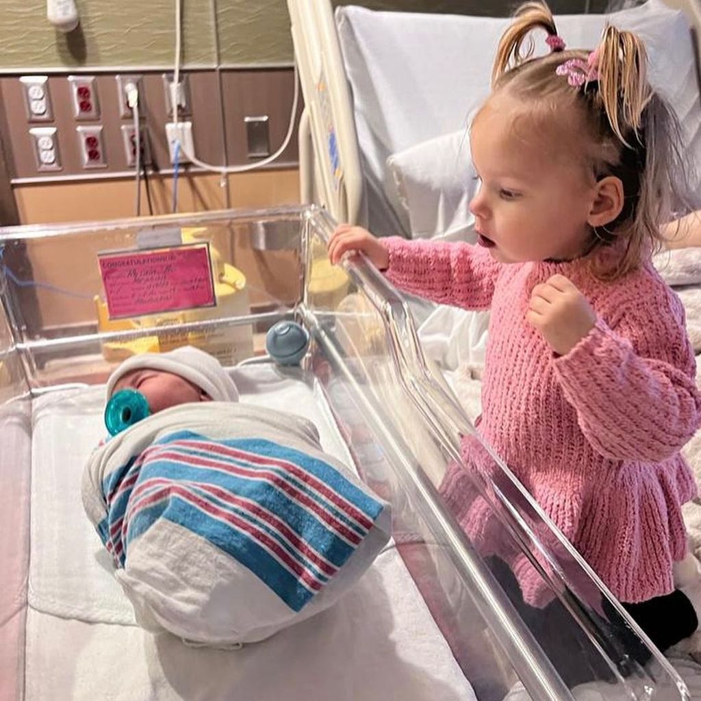 Meghan McCains Tocher Liberty und ihre kleine Schwester Clover